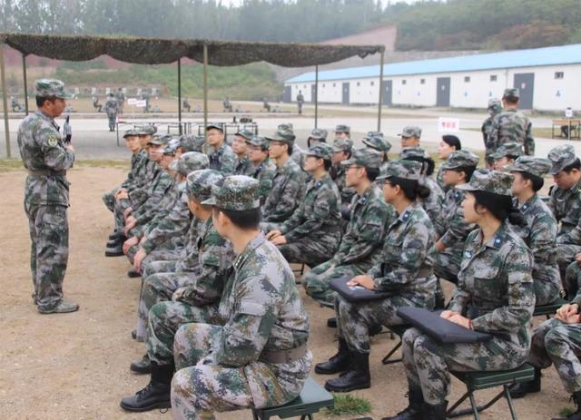 文职人员喜迁公寓房，这波操作暖暖暖！