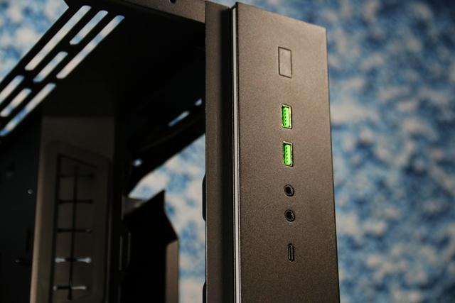 为“色”而迷，包豪斯O11雷蛇定制版DIY装机记