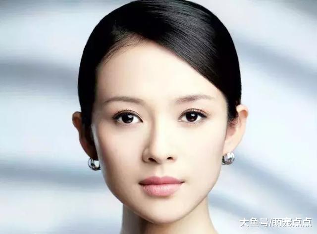 未修图下的明星：章子怡僵硬、杨幂苍伤，但他的修图师价值百万！