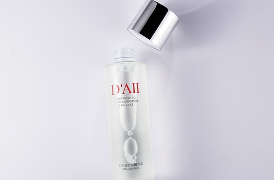 等我有钱了，坚决不买兰蔻，买这6种“心机货”，女人们都懂的