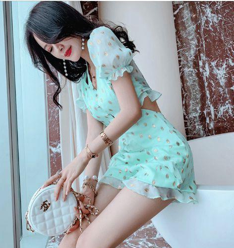 摄影：这样的大长腿真是美的不可方物，细腻白嫩真迷人