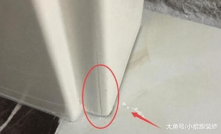 裝修還沒結束，門套就開裂，當找到原因后，師傅卻轉身就走