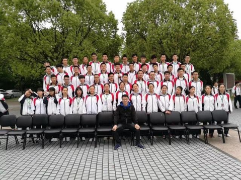 牛掰！这个班有47个学生可以填报清华北大复旦浙大交大！