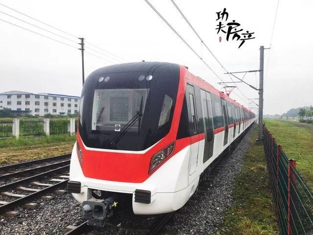 现场直击：佛山2号线列车下线！超多创新设计！预计2021年9月载客