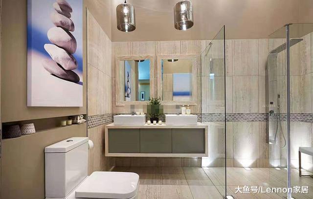 卫生间不要装玻璃淋浴房了，回家这么装，成本还不到一千