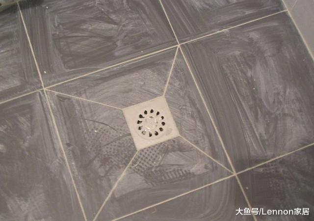 卫生间总是积水，多半是地漏没装好，教你这3种正确施工方法