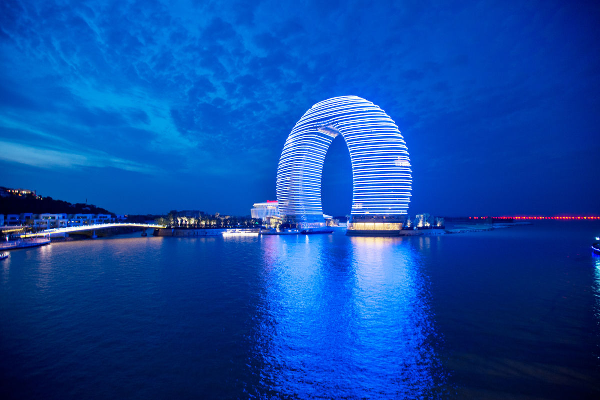 浙江外观很丑的一处建筑，整体建筑面积75000平米，高达100米