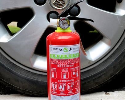 第八代奥迪A6正式上市，价格没少涨，想买的排量却没了