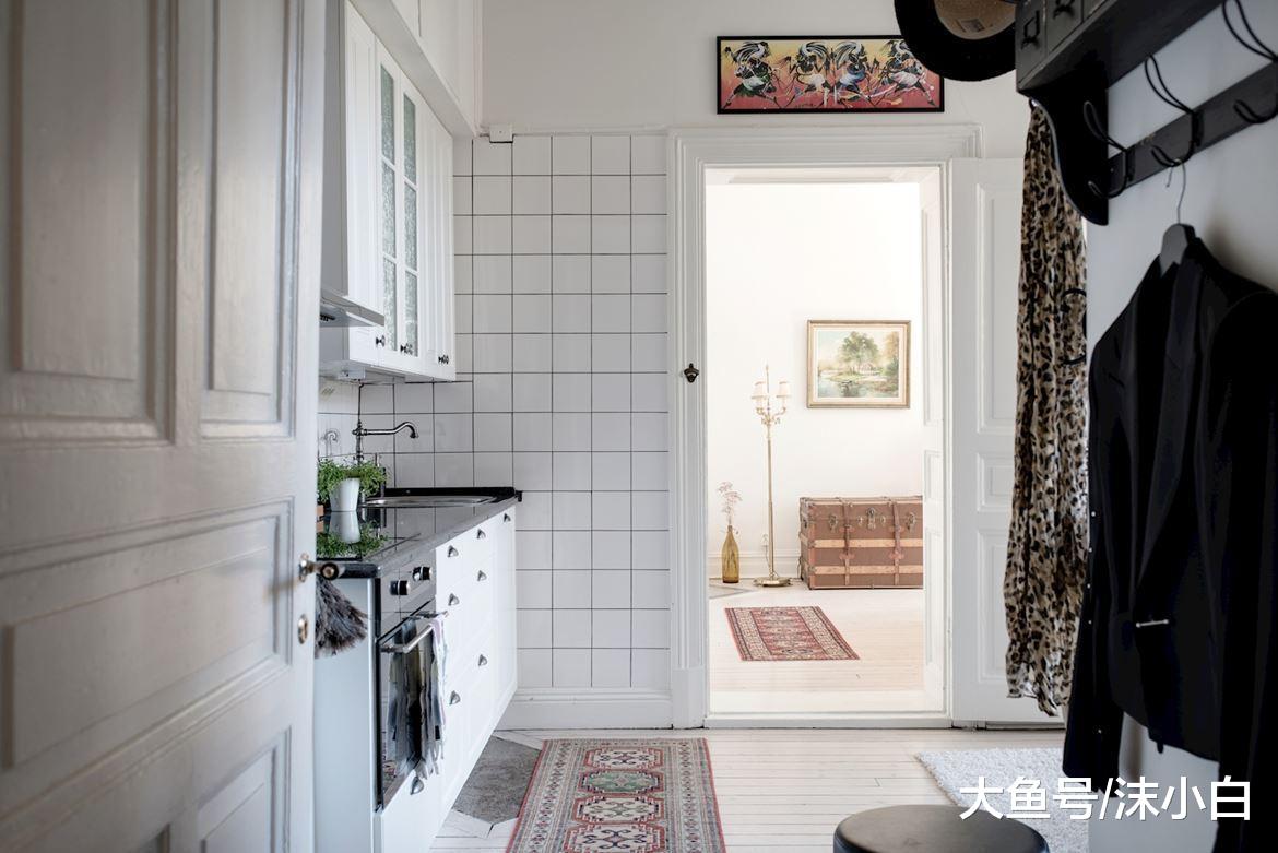 不解！好好的房子，硬要在卧室装“大烟囱”，你们谁见过？