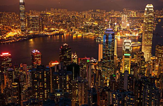 李嘉诚引入公摊面积，对中国房价贡献大还是破坏大？