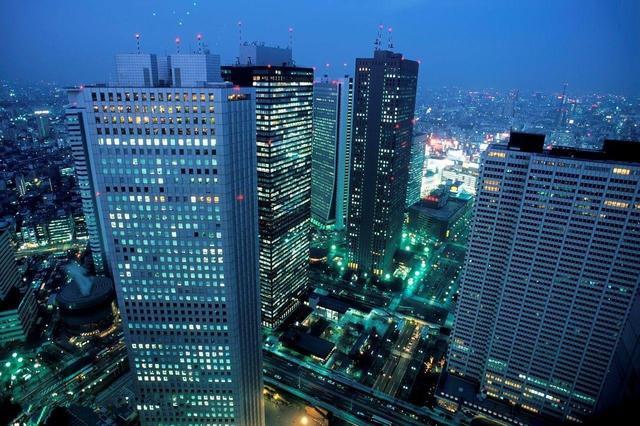 那些公開反對買房的人私下卻在囤房？房地產未來該如何收場？