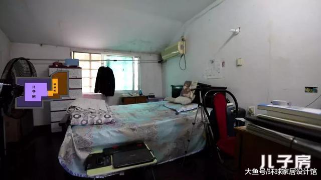 一家4口住57㎡，妻子踩着灶台拿东西，设计师爆改后成中式豪宅