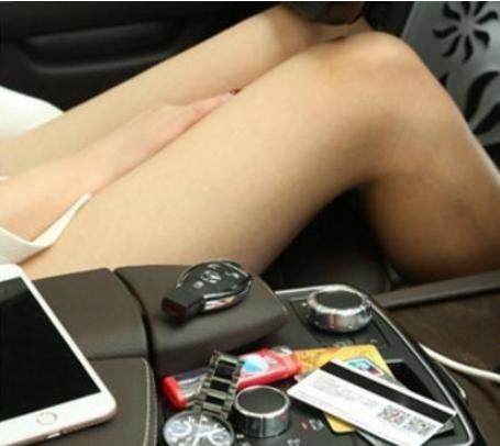 如何将手机导航导入汽车显示屏上？一个小秘密，轻松变大屏