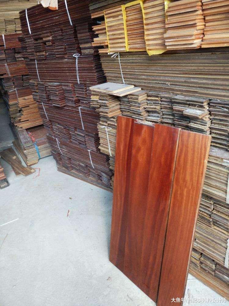 132平的新房地板全自己刷漆，老师傅：甲醛得啥时才能挥发掉？浪费！