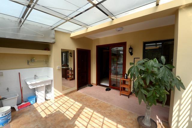 曬曬我家的新房，入門就是個敞亮的全景陽光房住的太愜意了