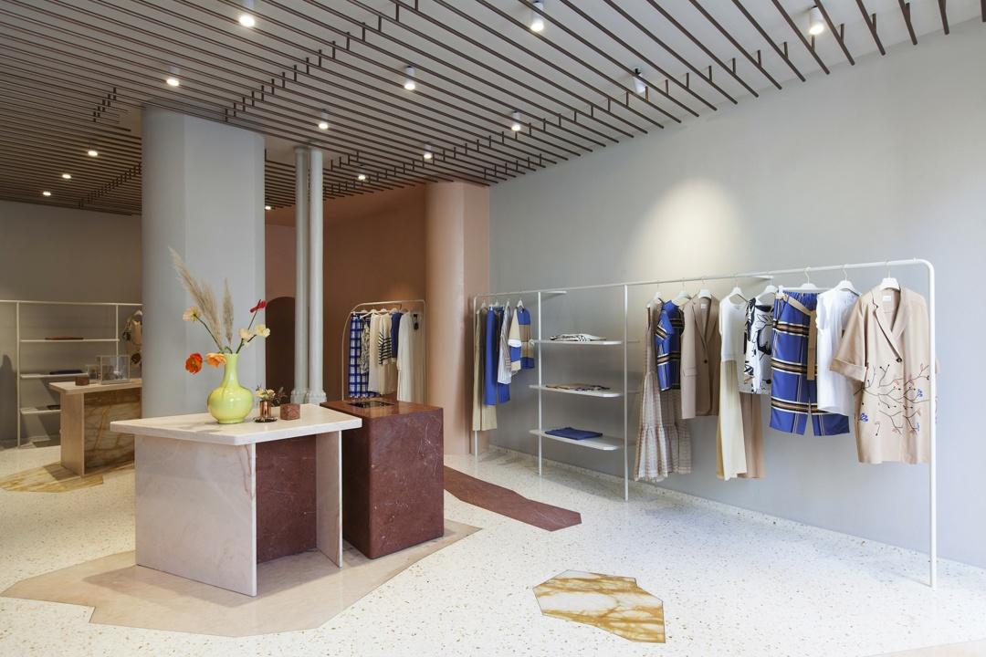 惊了！这些融入时尚元素的服装店设计实在是养眼！