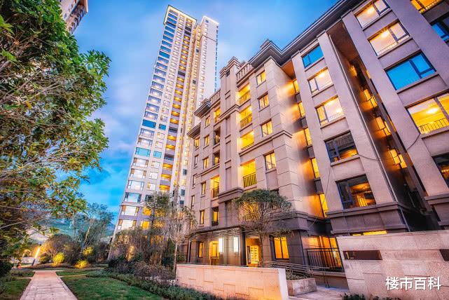 200平米价值500万的房子，仅半年亏了180万，专家：真不能再炒房了