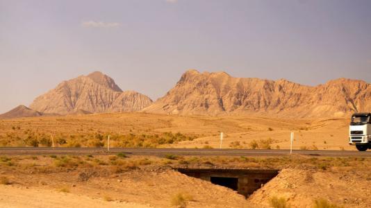 世界上最热的地区，中国十大火炉跟它比起来太“冷”了