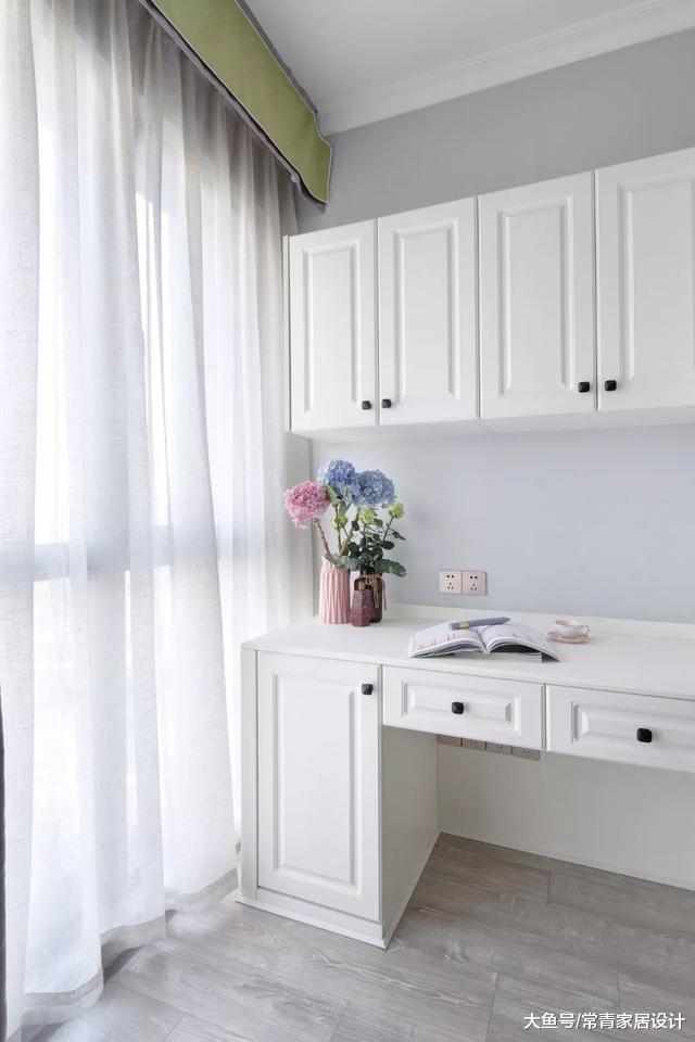 80㎡简美风两居室，素净淡雅、唯美浪漫，也不失华丽与精致感