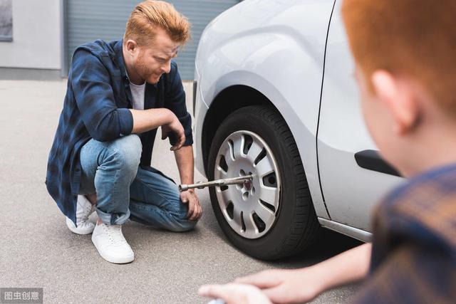 为什么夏季更容易爆胎？是胎压太高撑爆了吗？很多人理解错了