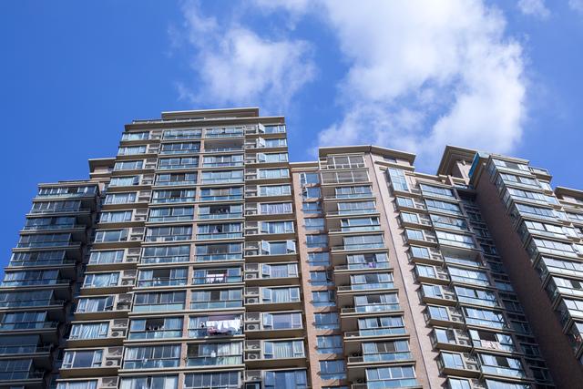 “1梯2户”和“2梯4户”怎么选？别以为没区别！入住才明白就迟了