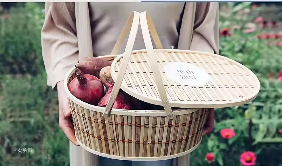 初秋时节，地产界首个轻食主义正在呈上