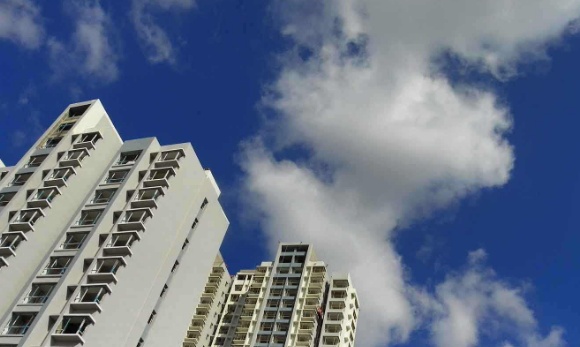 房龄超过20年，银行不给贷款，房子流动性越来越差