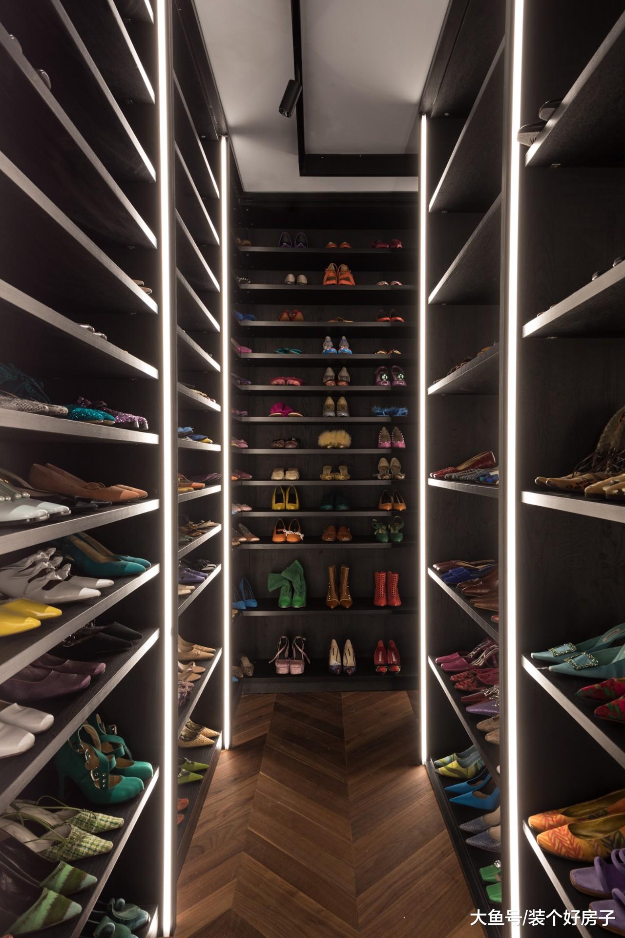 配色高级，坐拥3个超大衣帽间，她180㎡的家看起来就很贵！