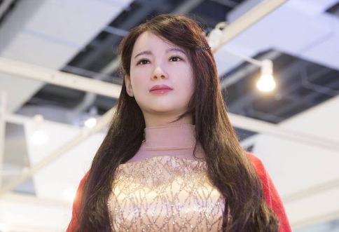 宅男福音！美女机器人问世：脱掉衣服和硅胶，看到构造后令人惊奇