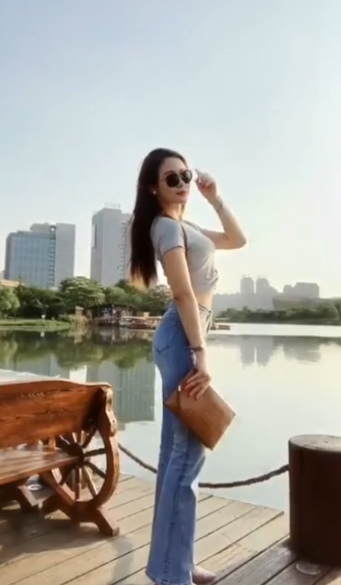 这体型真是让人羡慕