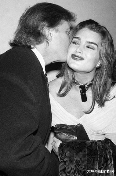 她年轻时拒绝了特朗普的求爱！人到中年后只能靠搞怪来吸引眼球