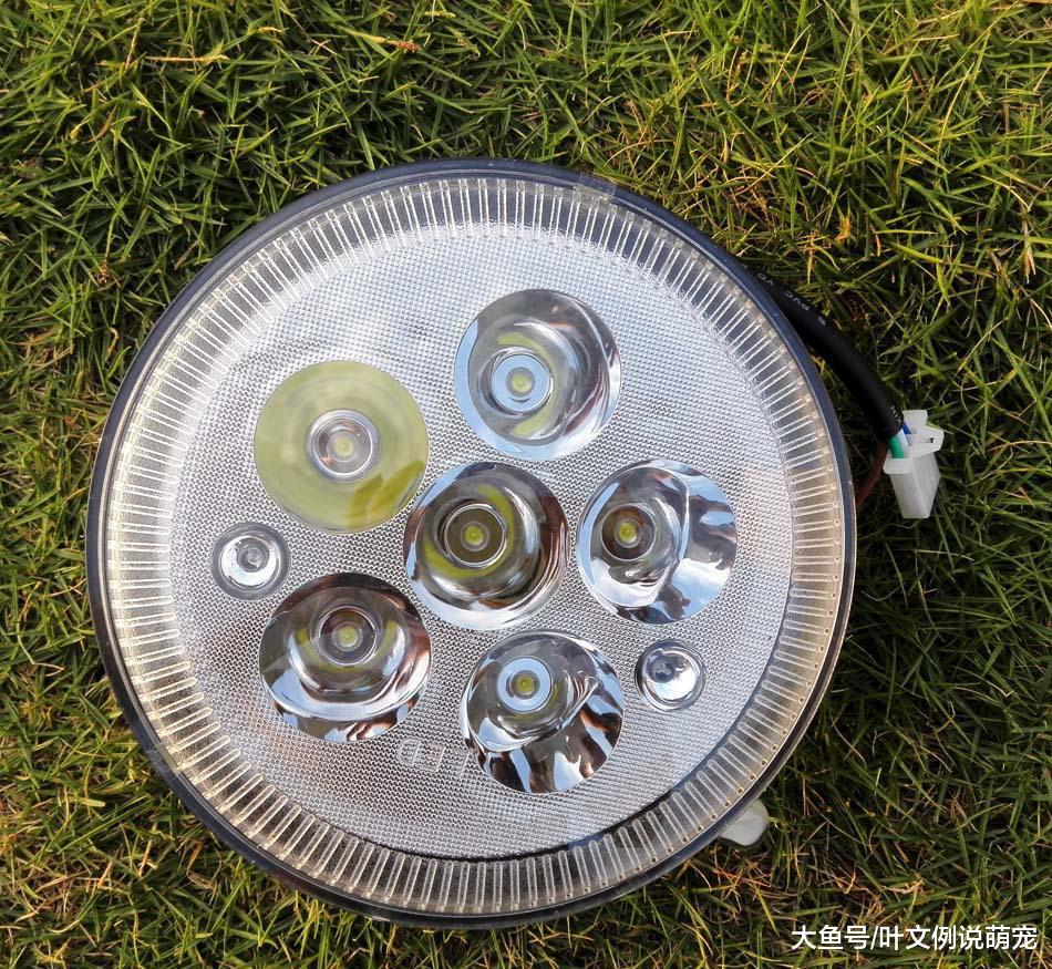 骑电动车出门，记得车上带上这5样配件，不管去哪都方便