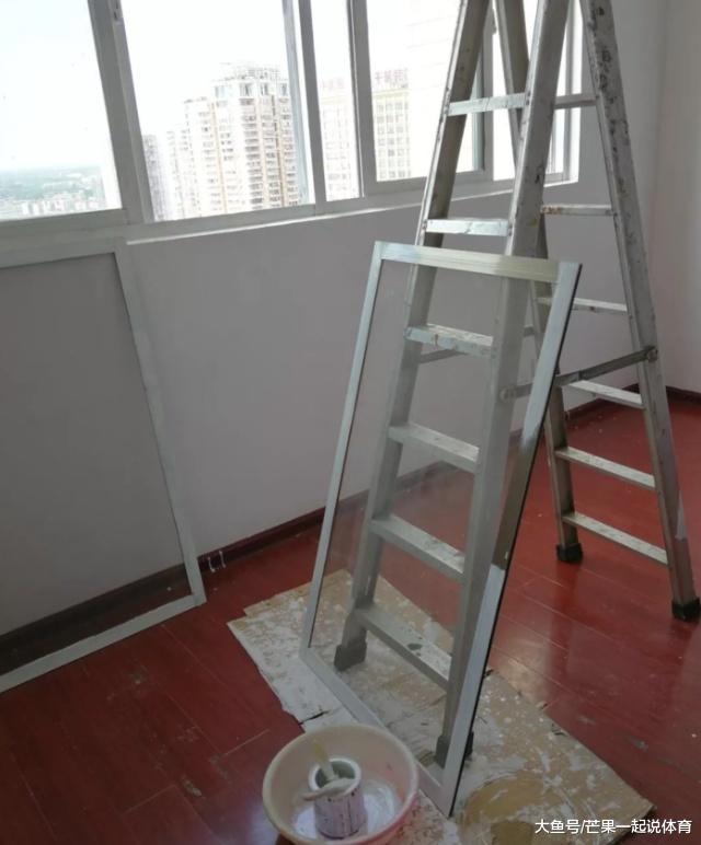 取了70个快递，农村姑娘让出租屋变“新房”！房东：缺男朋友吗？