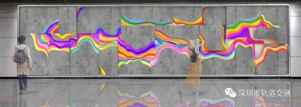 太酷炫！5 号线二期装饰配色有新意，站厅犹如太空舱