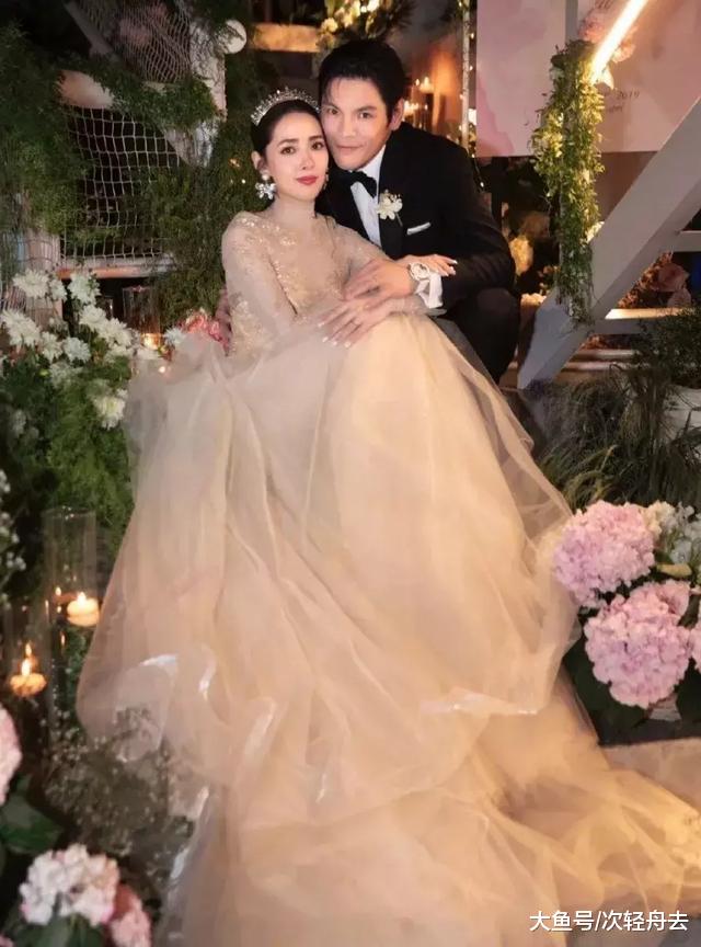 郭碧婷婚礼有多壕？5百万钻戒都不算啥，珍藏了8年的王冠才是...
