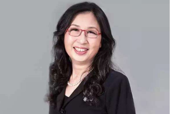 她为华为狂赚7311亿，任正非把董事长职位给她，比董明珠还厉害！