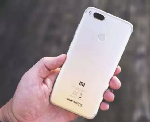 手机不敢随便买，看完“手机辐射排行榜”，就知道如何下手了