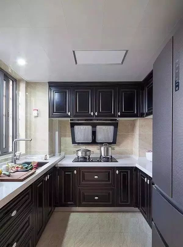 仅有57平米的复式混搭风，看起来像大别墅