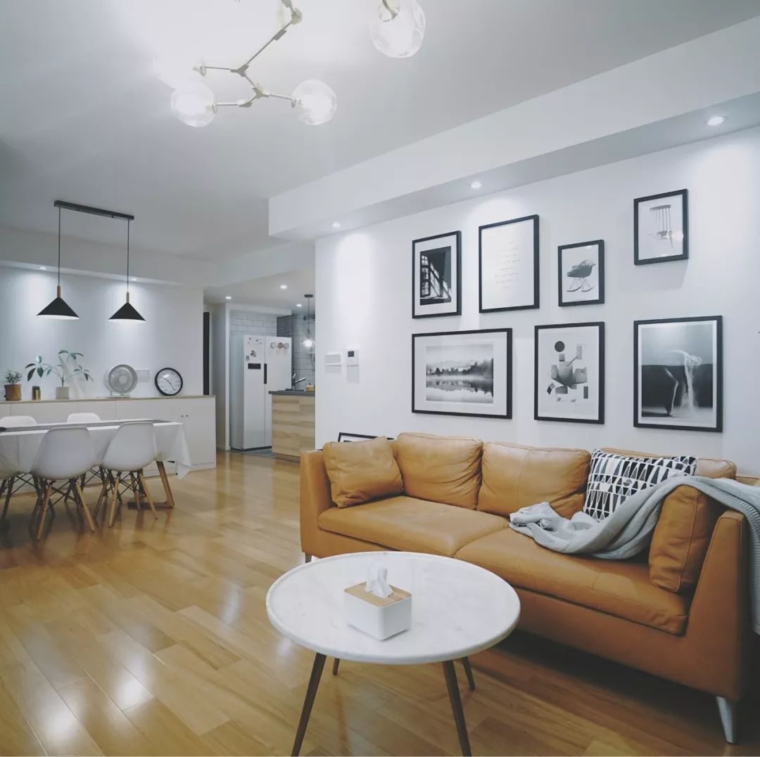 摆上驼色沙发，客厅都美开了花！