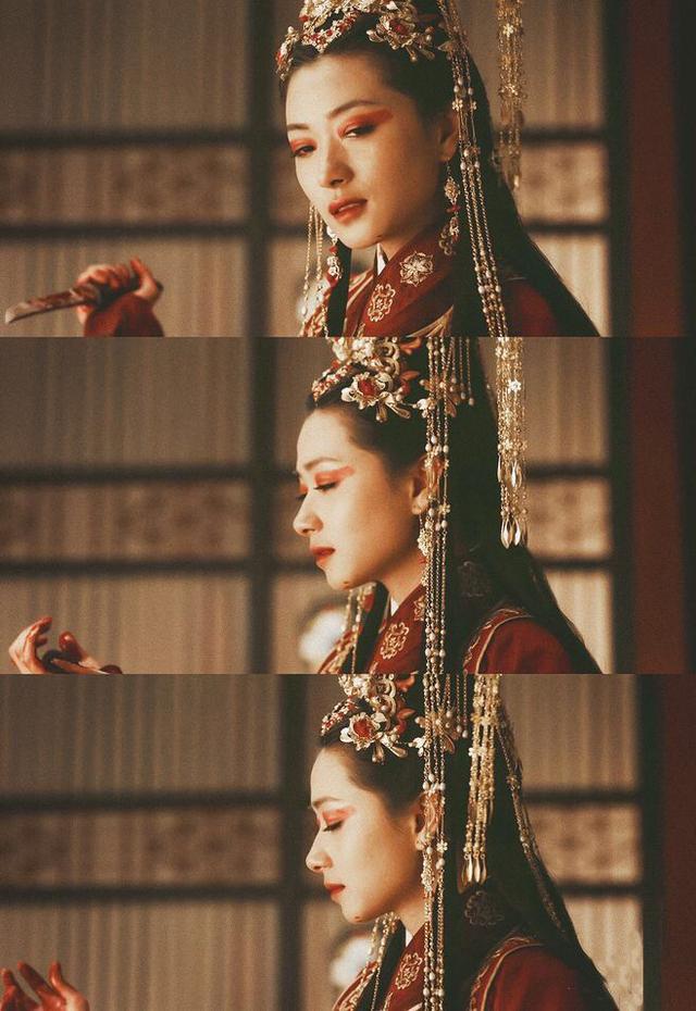 出道17年没火,没戏拍时打游戏带队夺世界第二,两岁女儿耳濡目染