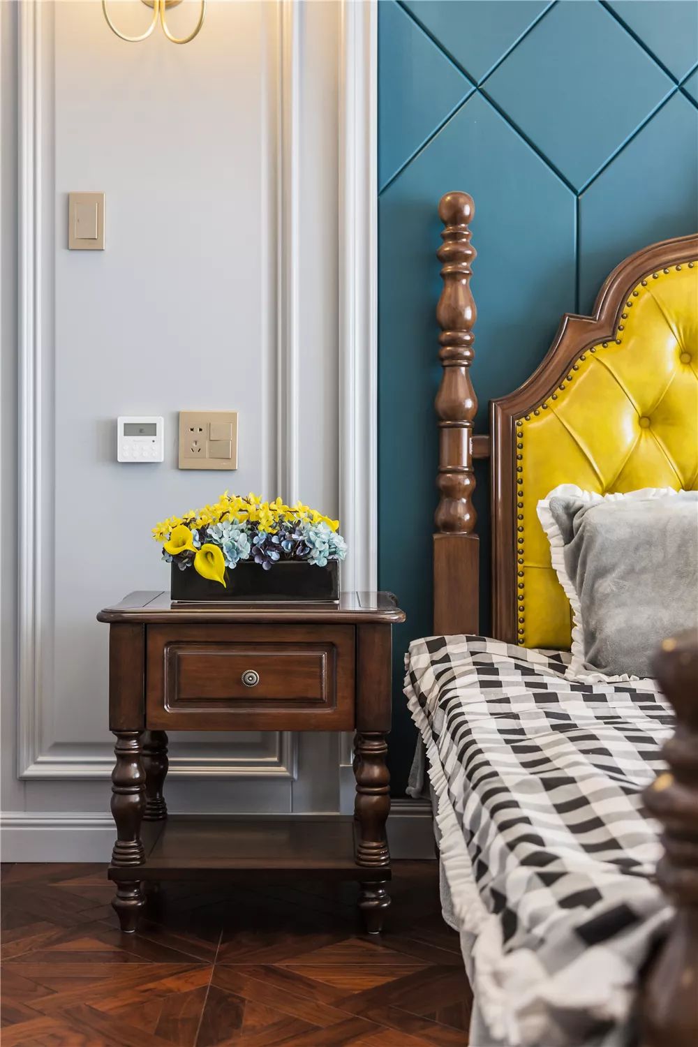 80㎡现代美式，稳重与跳跃，混搭出华丽的优雅