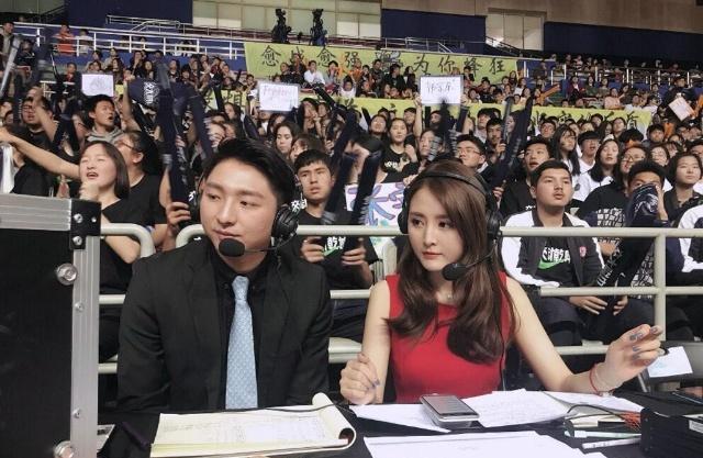 遗憾! NBA女主持美娜还是找了富二代, 同游日本嘴巴却变大