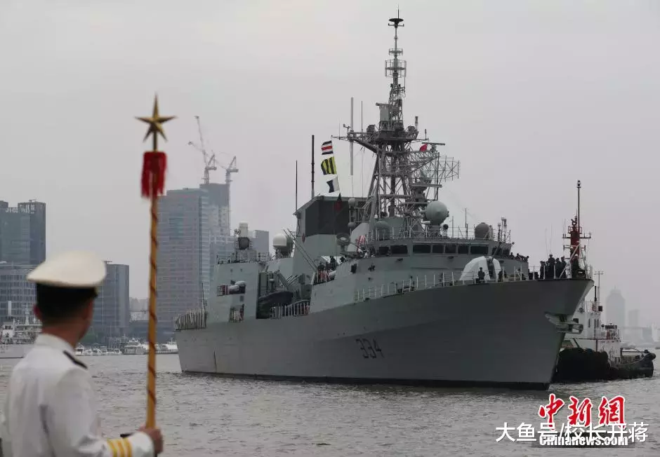 中国海军：来了老弟！