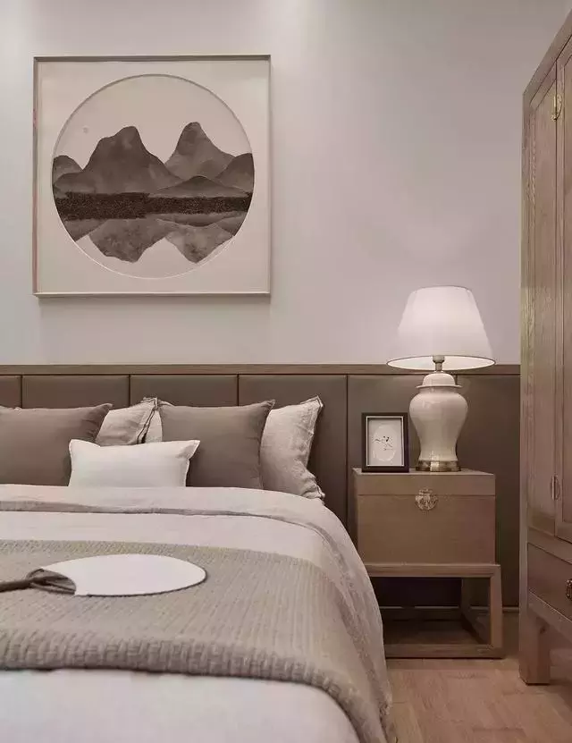 新中式合院別墅，影射隱世哲學態度，不問世事興衰，只求寄情山水