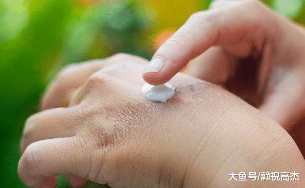 女子连续7天在肚脐滴2滴风油精，后来身体发生了奇妙的变化！