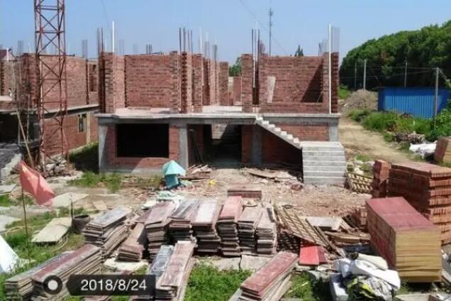 90后回乡盖别墅，统一规划，村里清一色的别墅，比城里生活舒服！