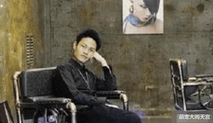 他11岁时一手创办“葬爱家族”，长大后被富婆看中，现状成这样