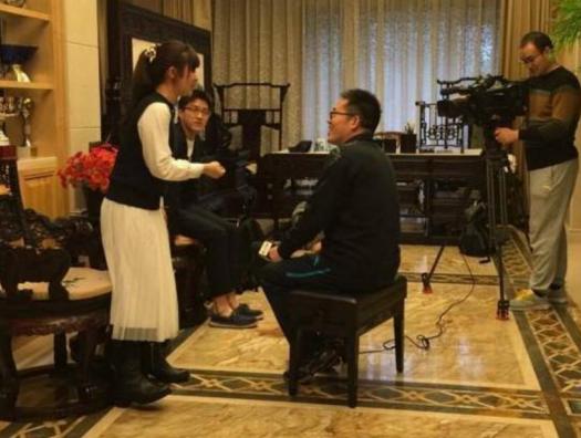 参观王楠退役后的豪宅，一家人住三层别墅，地面全铺名贵大理石