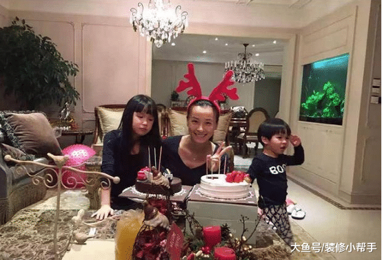參觀張庭的豪宅內部裝修，名貴鞋子也太多了，內部裝修好奢華