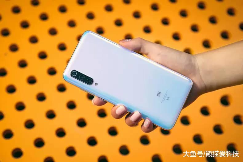 双11必买旗舰手机，这3款性能强劲，玩手游流畅无压力